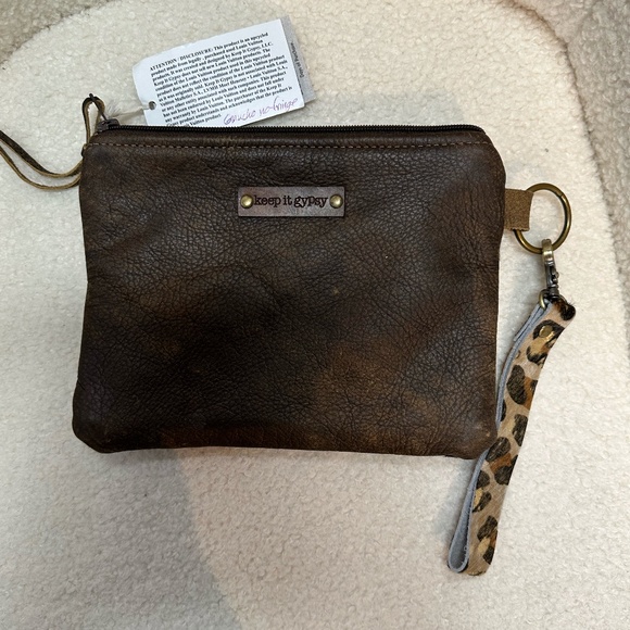 LV KEEP IT GYPSY GOUCHO WRISTLET Brown‎ Gold Metallic Leopard Print NWT - Picture 11 of 11